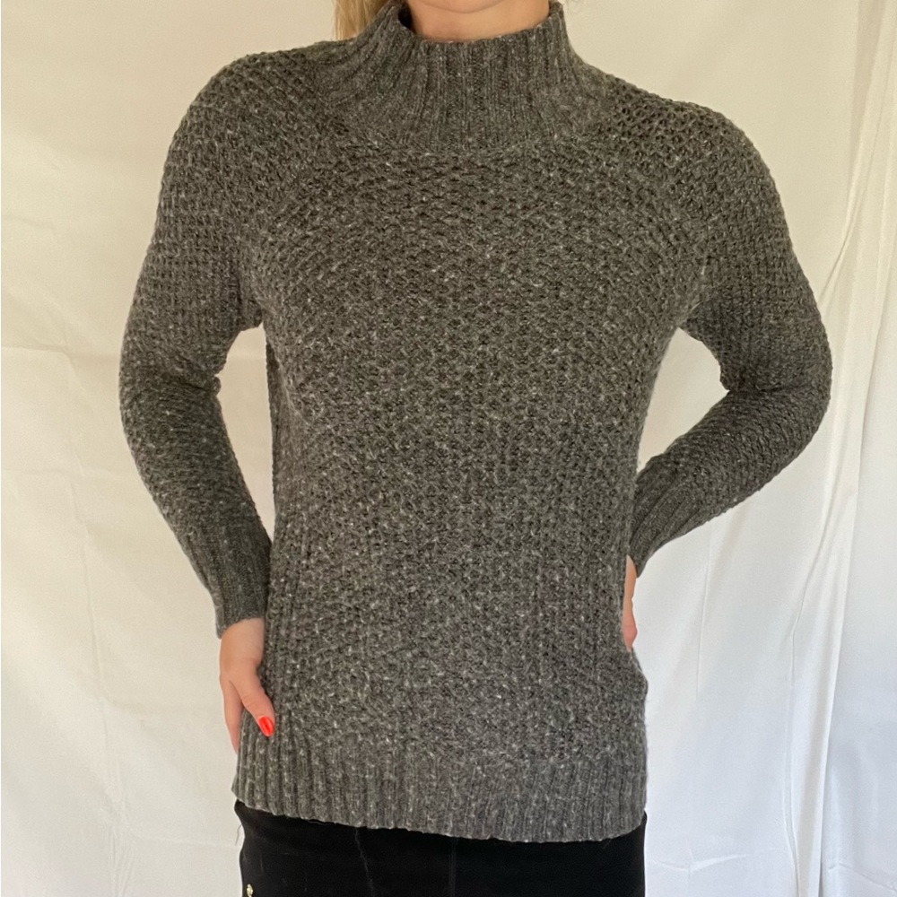 American Eagle Sweater | NWOT | Grey | Women’s Size S